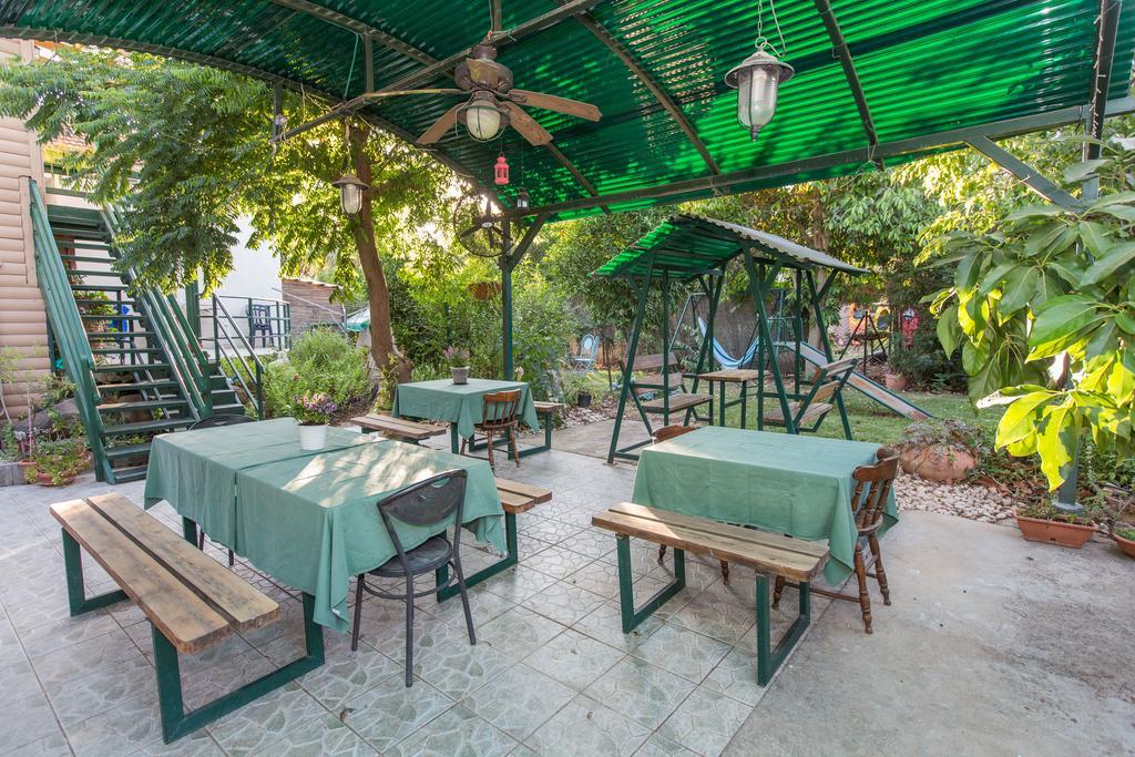 Leyad Hashmura Lodging Йесод-Амаала Экстерьер фото